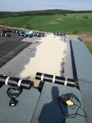 Mezisklad obilí Nečtiny